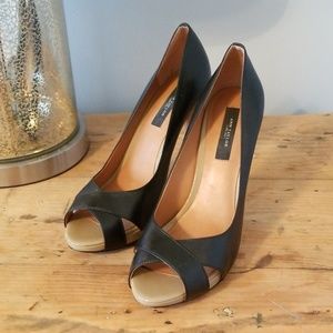 Ann Taylor Navy & Tan Heels 8